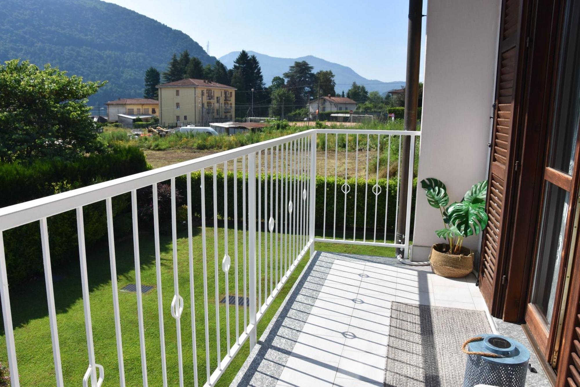 Zara House - Lake And Pet Friendly Brusimpiano Exterior foto
